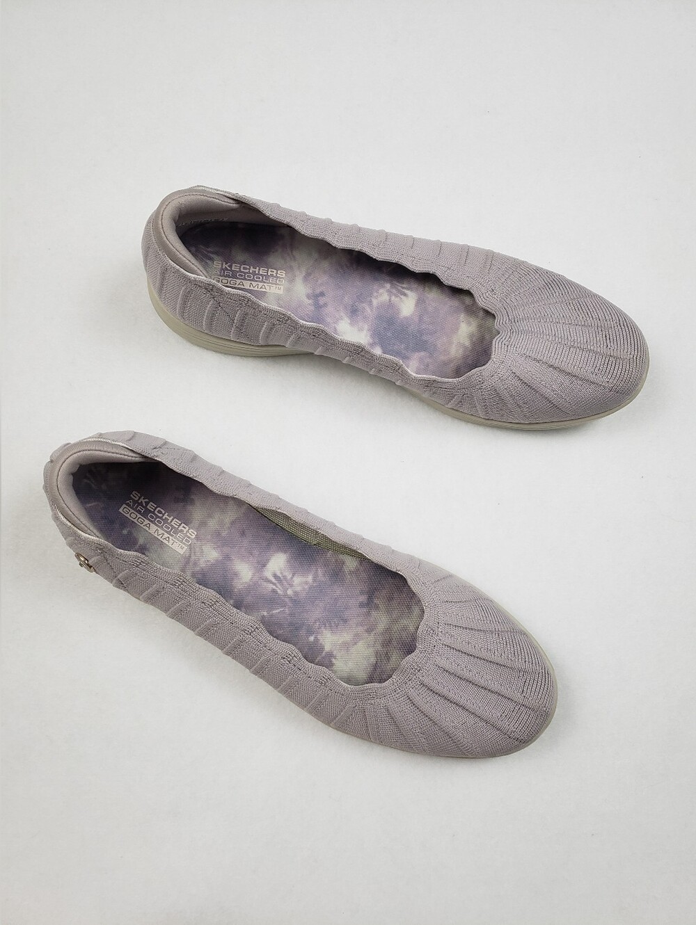 Skechers Women's On-the-GO Dreamy-Groovee Gal Flats Size 9 Lavender Purple